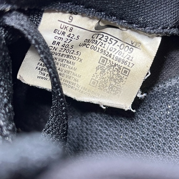 Nike React Infinity Run Flyknit 2(MEN) size 9 - Picture 16 of 16